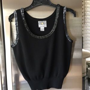 Knit tank top with glitter sleeves/neckline